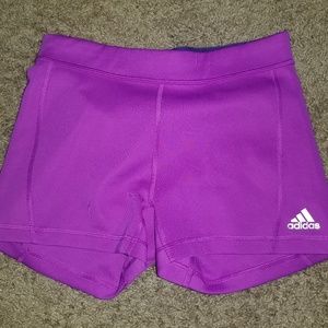 workout short.